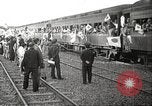 Image troupe japonaise train au départ Chine, 1938, de la seconde 33 séquences d'archives historiques vidéo 65675060888