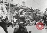 Image troupe japonaise train au départ Chine, 1938, de la seconde 53 séquences d'archives historiques vidéo 65675060888
