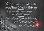 Immagine di Vladivostok Street Scenes durante la guerra civile russa Vladivostok Russia, 1918, secondo 11 filmato di repertorio 65675060927