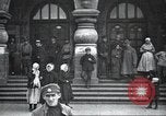Immagine di Vladivostok Street Scenes durante la guerra civile russa Vladivostok Russia, 1918, secondo 35 filmato di repertorio 65675060927
