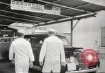 Immagine di Gli osservatori giapponese Honolulu Hawaii USA, 1941, secondo 58 filmato di repertorio 65675060932