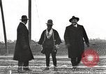 Standbild Japaner Tokio Japan, 1920, aus Sekunde 25 historischem Filmmaterial Videoclip 65675060950