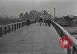 Standbild Japaner Tokio Japan, 1920, aus Sekunde 35 historischem Filmmaterial Videoclip 65675060950