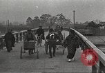 Standbild Japaner Tokio Japan, 1920, aus Sekunde 51 historischem Filmmaterial Videoclip 65675060950