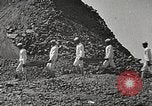 Standbild US Navy Matrosen waschen Kleidung United States USA, 1923, aus Sekunde 40 historischem Filmmaterial Videoclip 65675060979