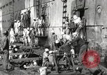Standbild US Navy Matrosen waschen Kleidung United States USA, 1923, aus Sekunde 50 historischem Filmmaterial Videoclip 65675060979