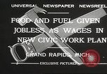 Image le chômage Plan d'aides par George W Welsh Grand Rapids Michigan USA, 1932, de la seconde 10 séquences d'archives historiques vidéo 65675061017