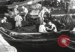 Standbild Fischer San Pedro California USA, 1932, aus Sekunde 27 historischem Filmmaterial Videoclip 65675061021