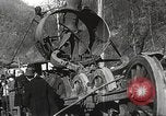 Image 'épave de locomotive Powellton West Virginia USA, 1934, de la seconde 27 séquences d'archives historiques vidéo 65675061025