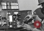 Immagine di Aria kit di campionamento United States USA, 1953, secondo 47 filmato di repertorio 65675061078