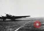 Standbild Italienischen Piloten Italien, 1944, aus Sekunde 26 historischem Filmmaterial Videoclip 65675061100