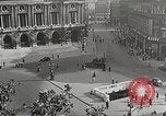Standbild Deutsch besetzt Paris während Zweiter Weltkrieg Paris Frankreich, 1942, aus Sekunde 12 historischem Filmmaterial Videoclip 65675061107