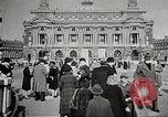 Standbild Deutsch besetzt Paris während Zweiter Weltkrieg Paris Frankreich, 1942, aus Sekunde 18 historischem Filmmaterial Videoclip 65675061107