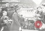 Standbild Deutsch besetzt Paris während Zweiter Weltkrieg Paris Frankreich, 1942, aus Sekunde 25 historischem Filmmaterial Videoclip 65675061107