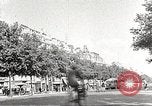Standbild Deutsch besetzt Paris während Zweiter Weltkrieg Paris Frankreich, 1942, aus Sekunde 48 historischem Filmmaterial Videoclip 65675061107