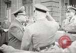 Standbild deutsche Beamte Paris Frankreich, 1942, aus Sekunde 26 historischem Filmmaterial Videoclip 65675061108