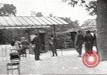 Standbild deutsche Beamte Paris Frankreich, 1942, aus Sekunde 40 historischem Filmmaterial Videoclip 65675061108