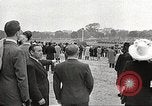 Standbild deutsche Beamte Paris Frankreich, 1942, aus Sekunde 54 historischem Filmmaterial Videoclip 65675061108