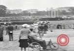 Standbild deutsche Beamte Paris Frankreich, 1942, aus Sekunde 61 historischem Filmmaterial Videoclip 65675061108