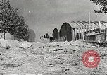 Standbild beschädigt Le Bourget Flugplatz Paris Frankreich, 1944, aus Sekunde 9 historischem Filmmaterial Videoclip 65675061109