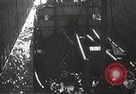 Standbild Frachter Charles L Wheeler Bonneville Oregon USA, 1938, aus Sekunde 24 historischem Filmmaterial Videoclip 65675061115
