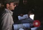 Standbild Piloten Nordafrika, 1943, aus Sekunde 40 historischem Filmmaterial Videoclip 65675061143