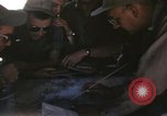 Standbild Piloten Nordafrika, 1943, aus Sekunde 42 historischem Filmmaterial Videoclip 65675061143