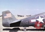 Standbild A-36 Invader dive Bomber Nordafrika, 1943, aus Sekunde 59 historischem Filmmaterial Videoclip 65675061144