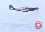 Standbild A-36 dive Bomber Sizilien Italien, 1943, aus Sekunde 41 historischem Filmmaterial Videoclip 65675061151