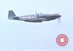 Standbild A-36 dive Bomber Sizilien Italien, 1943, aus Sekunde 56 historischem Filmmaterial Videoclip 65675061151