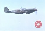 Standbild A-36 dive Bomber Sizilien Italien, 1943, aus Sekunde 60 historischem Filmmaterial Videoclip 65675061151