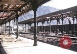 Immagine di Locomotori danneggiati Sicilia Italia, 1943, secondo 42 filmato di repertorio 65675061152