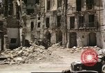 Standbild beschädigte Gebäude Sizilien Italien, 1943, aus Sekunde 35 historischem Filmmaterial Videoclip 65675061160