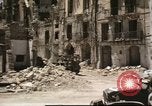 Standbild beschädigte Gebäude Sizilien Italien, 1943, aus Sekunde 37 historischem Filmmaterial Videoclip 65675061160