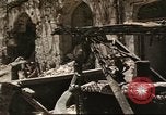 Standbild beschädigte Gebäude Sizilien Italien, 1943, aus Sekunde 42 historischem Filmmaterial Videoclip 65675061160