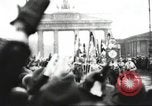 Image berlinois célébrer Nomination de Hitler comme chancelier Berlin Allemagne, 1933, de la seconde 22 séquences d'archives historiques vidéo 65675061176