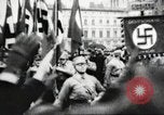 Image berlinois célébrer Nomination de Hitler comme chancelier Berlin Allemagne, 1933, de la seconde 29 séquences d'archives historiques vidéo 65675061176