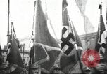 Image berlinois célébrer Nomination de Hitler comme chancelier Berlin Allemagne, 1933, de la seconde 31 séquences d'archives historiques vidéo 65675061176
