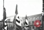 Image berlinois célébrer Nomination de Hitler comme chancelier Berlin Allemagne, 1933, de la seconde 34 séquences d'archives historiques vidéo 65675061176