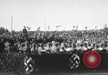 Standbild Adolf Hitler spricht auf 120 tausend Menschen in Erfurt Deutschland Erfurt Deutschland, 1933, aus Sekunde 37 historischem Filmmaterial Videoclip 65675061184
