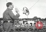 Standbild Adolf Hitler spricht auf 120 tausend Menschen in Erfurt Deutschland Erfurt Deutschland, 1933, aus Sekunde 54 historischem Filmmaterial Videoclip 65675061184