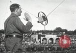 Standbild Adolf Hitler spricht auf 120 tausend Menschen in Erfurt Deutschland Erfurt Deutschland, 1933, aus Sekunde 55 historischem Filmmaterial Videoclip 65675061184