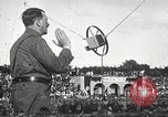Standbild Adolf Hitler spricht auf 120 tausend Menschen in Erfurt Deutschland Erfurt Deutschland, 1933, aus Sekunde 56 historischem Filmmaterial Videoclip 65675061184
