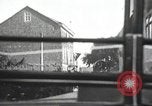 Image Adolf Hitler parle de foule de travailleurs à Gera en Thuringe Allemagne Gera Allemagne, 1932, de la seconde 9 séquences d'archives historiques vidéo 65675061185
