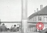 Image Adolf Hitler parle de foule de travailleurs à Gera en Thuringe Allemagne Gera Allemagne, 1932, de la seconde 14 séquences d'archives historiques vidéo 65675061185