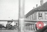 Image Adolf Hitler parle de foule de travailleurs à Gera en Thuringe Allemagne Gera Allemagne, 1932, de la seconde 15 séquences d'archives historiques vidéo 65675061185