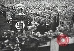 Image Adolf Hitler parle de foule de travailleurs à Gera en Thuringe Allemagne Gera Allemagne, 1932, de la seconde 33 séquences d'archives historiques vidéo 65675061185