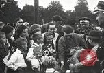 Image Adolf Hitler parle de foule de travailleurs à Gera en Thuringe Allemagne Gera Allemagne, 1932, de la seconde 36 séquences d'archives historiques vidéo 65675061185