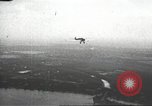 Image Adolf Hitler les mouches à parler au rallye nazie à Francfort Allemagne, 1932, de la seconde 11 séquences d'archives historiques vidéo 65675061187