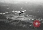 Image Adolf Hitler les mouches à parler au rallye nazie à Francfort Allemagne, 1932, de la seconde 31 séquences d'archives historiques vidéo 65675061187